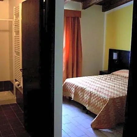 Agrihotel Papaya Otel San Pietro Apostolo